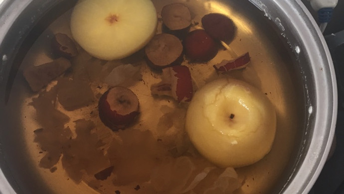 Apple Tremella Soup