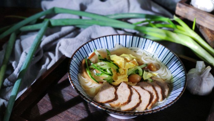 Weifang famous meatball noodles