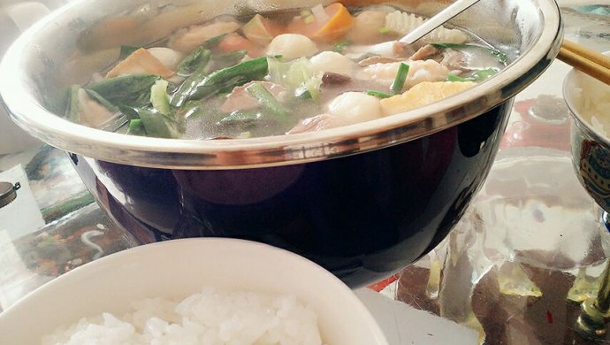 Winter fish ball soup