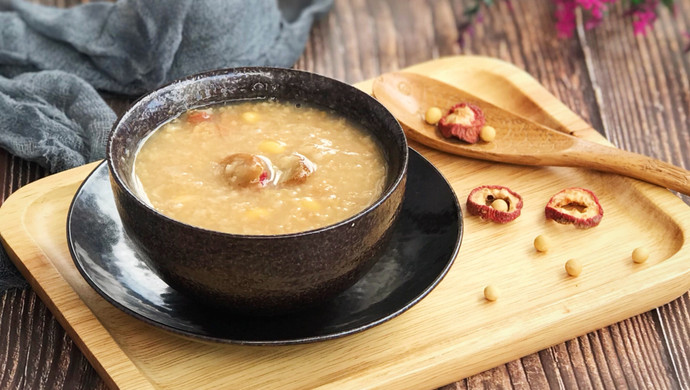 Soy bean and hawthorn porridge