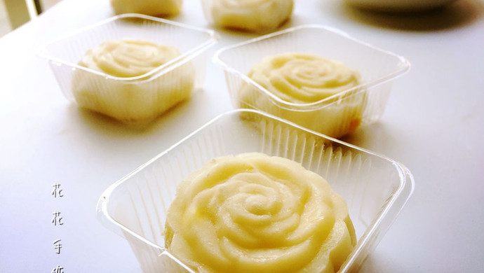 Durian Cheese Snowskin Mooncake