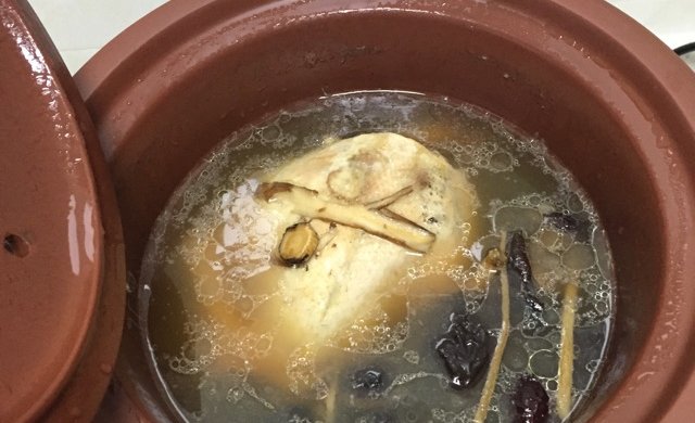 Winter tonic chicken soup