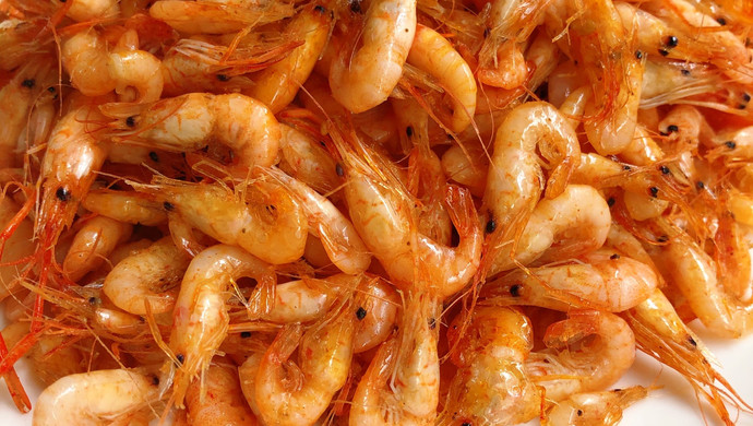 Salt and pepper shrimps as an appetizer