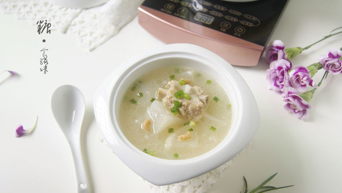 Radish, Shrimp and Pork Ribs Soup