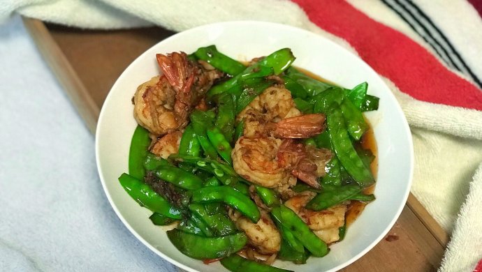 Enjoy emerald shrimp in spring