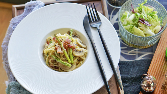 Asparagus Creamy Bacon Pasta