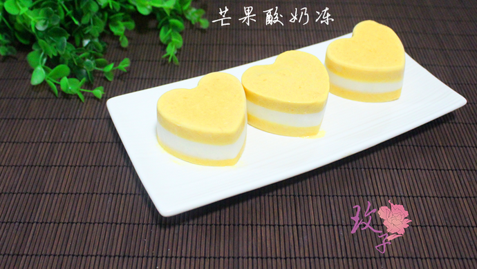 Mango yogurt jelly