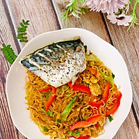 #Norwegian mackerel healthy new food#black pepper norwegian blue flower Illustration of how to make fish fried rice noodles 1