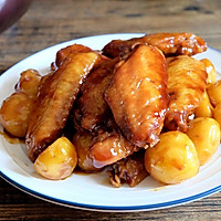 Illustration of oil-free braised chicken wings and potatoes 11