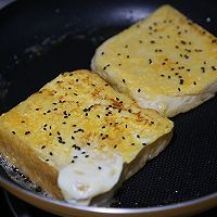 #primary and middle school students nutritious meal#A delicious breakfast that children love ~ Illustration of how to make butter fried egg and milk toast 8