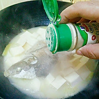 Illustration of how to make carp tofu soup 11