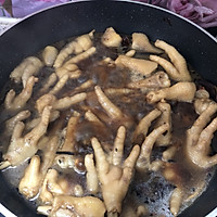 Illustration of how to make braised chicken feet as an appetizer 11