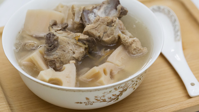 Lotus root and dragon bone soup