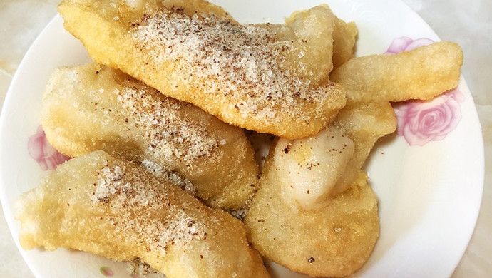 Fried crispy dumplings