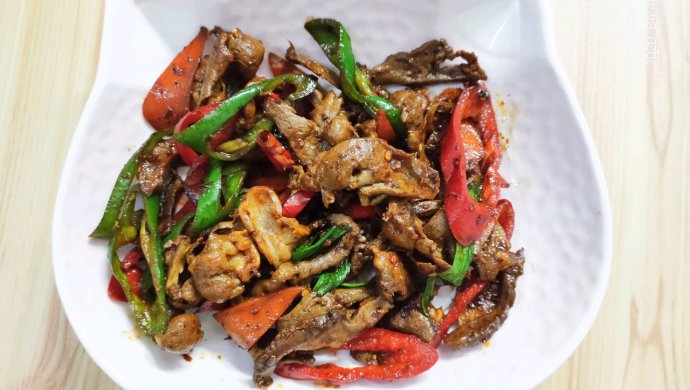 Spicy stir-fried pig heart