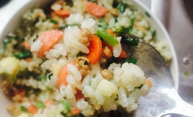 Fried Rice with Minced Pork and Spinach