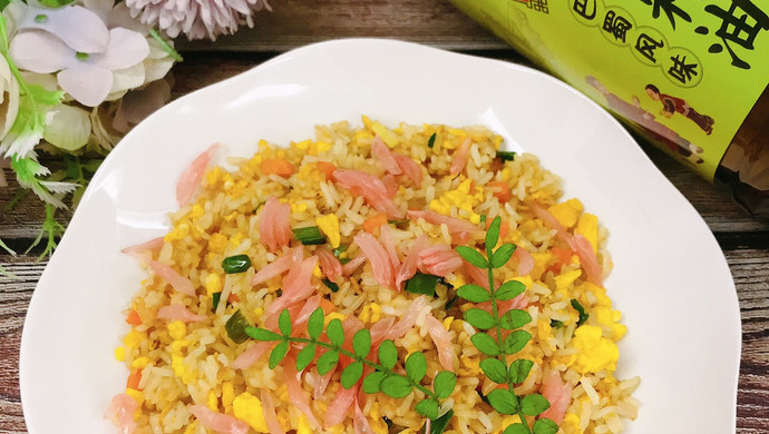 Pomelo and egg fried rice