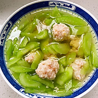 Cucumber and Shrimp Ball Soup Recipe Illustration 3