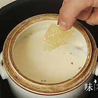 Whitening and moisturizing milk stewed fish maw | WeiguIllustration of how to do it 5