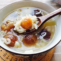 Illustration of how to make longan and red date porridge 4