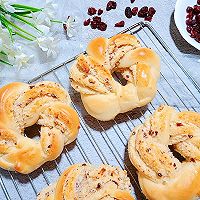 #berrylanguageHealthDiary#Cranberry Coconut Wreath Bread Illustration of how to do it 18