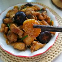 Illustration of how to make stir-fried chicken with chestnuts 11