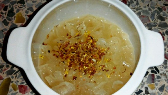 Osmanthus and Tremella Soup