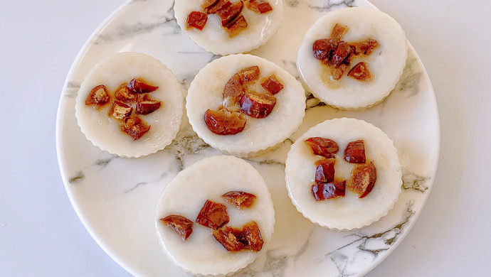 Oven-free milky red date glutinous rice cake