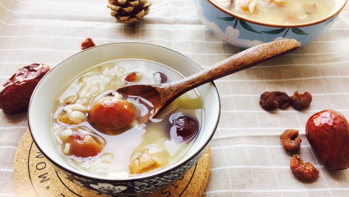 Longan and red dates porridge