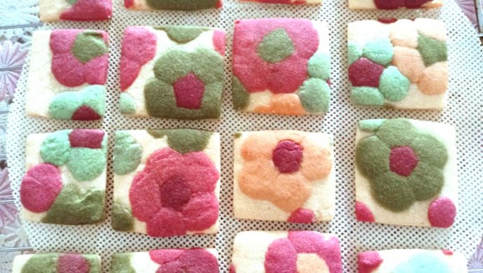 Spring Flower Puzzle Cookies