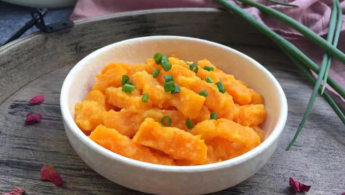 Baked pumpkin with salted egg yolk