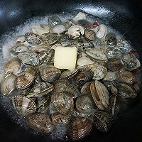 Winter healing food - wine steamed clams illustration 5