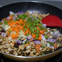 #primary and middle school students nutritious meal#A combination of meat and vegetables, nutritionally balanced Illustration of how to make fried rice with diced chicken and vegetables 6