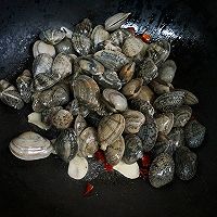 Winter healing food - wine steamed clams illustration 4 