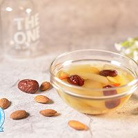 Autumn moisturizing-Illustration of how to make rock sugar almond snow pear soup 6