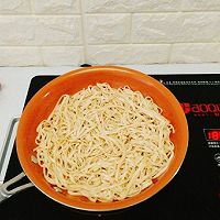 #精品RECIPESCHALLENGE#Internet celebrity noodles + egg noodle cake Illustration of how to do it 12