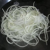 Illustration of how to make Agui noodles 3