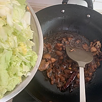 Illustration of how to make cabbage, tofu and vermicelli, the favorite dish of northerners in winter 6