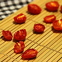 Spring beauty snacks - illustrations of how to make dried tomatoes 13 