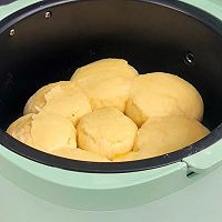 Illustration of how to make air fryer buns 10