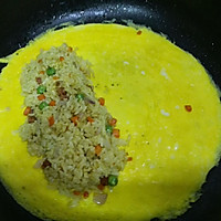 Illustration of how to make egg roll curry rice 9