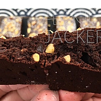 Dark chocolate brownie, dark chocolate is mellow and nutty Crispy and rich in texture. Recipe 18