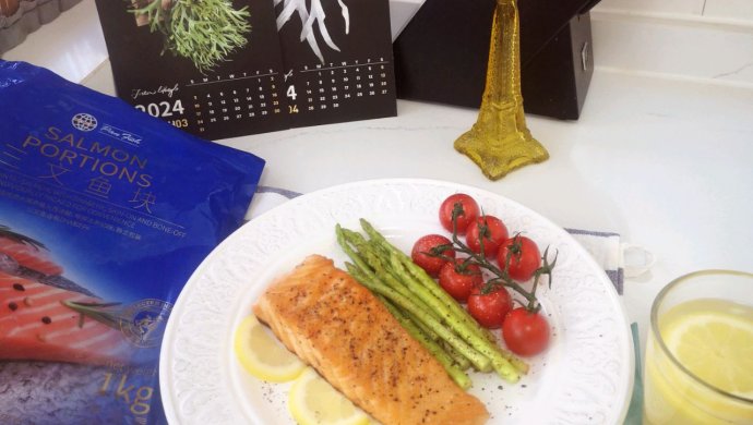 Lemon Pan-fried Salmon