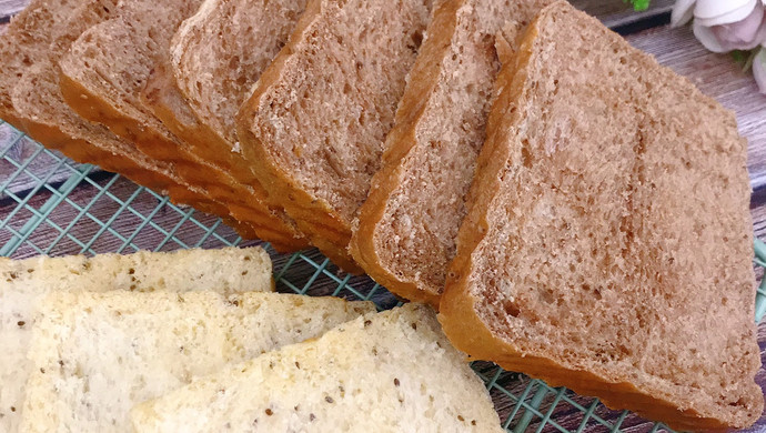 Two-color Chia Seed Toast