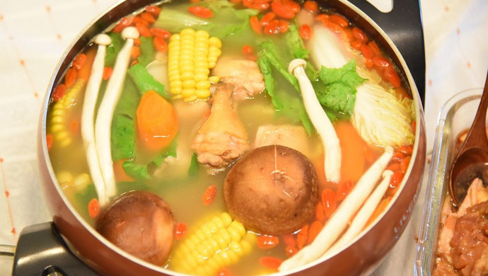 Cantonese Chicken Hot Pot