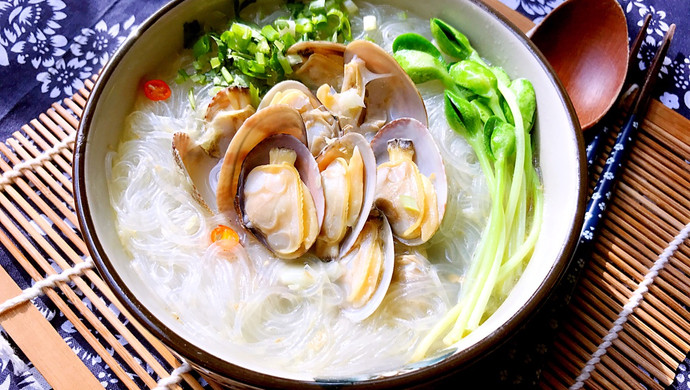 Sixty-year-old Vermicelli Claypot