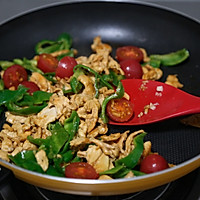 #primary and middle school students nutritious meal#Eat more high protein and improve immunity Li｜Illustration of how to make stir-fried chicken with green pepper and tomato 9