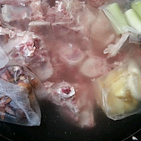 Radish stewed with sheep and scorpion~lamb spine~with sheep and scorpion hot pot Illustration of how to do it 9