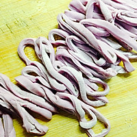 Illustration of how to make purple noodles 5