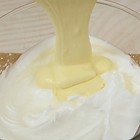 Consumption of light cream, light cream chiffon without adding a drop of oil Cake recipe illustration 6